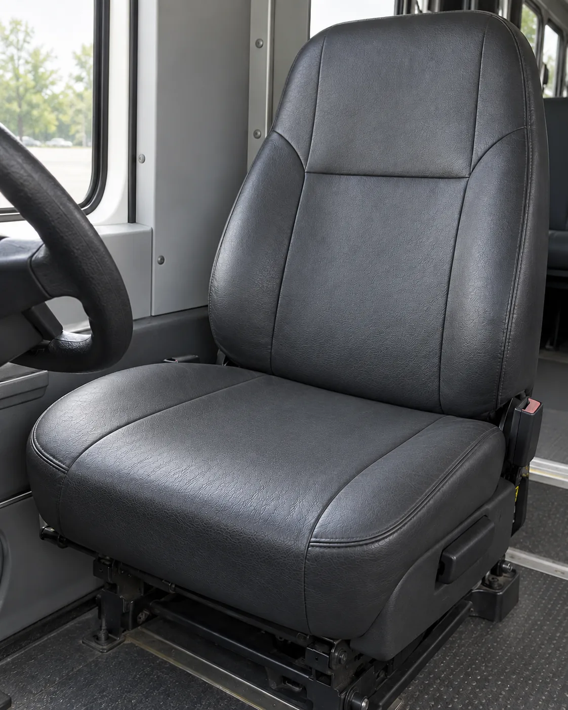 The same driver seat rebuilt and full again