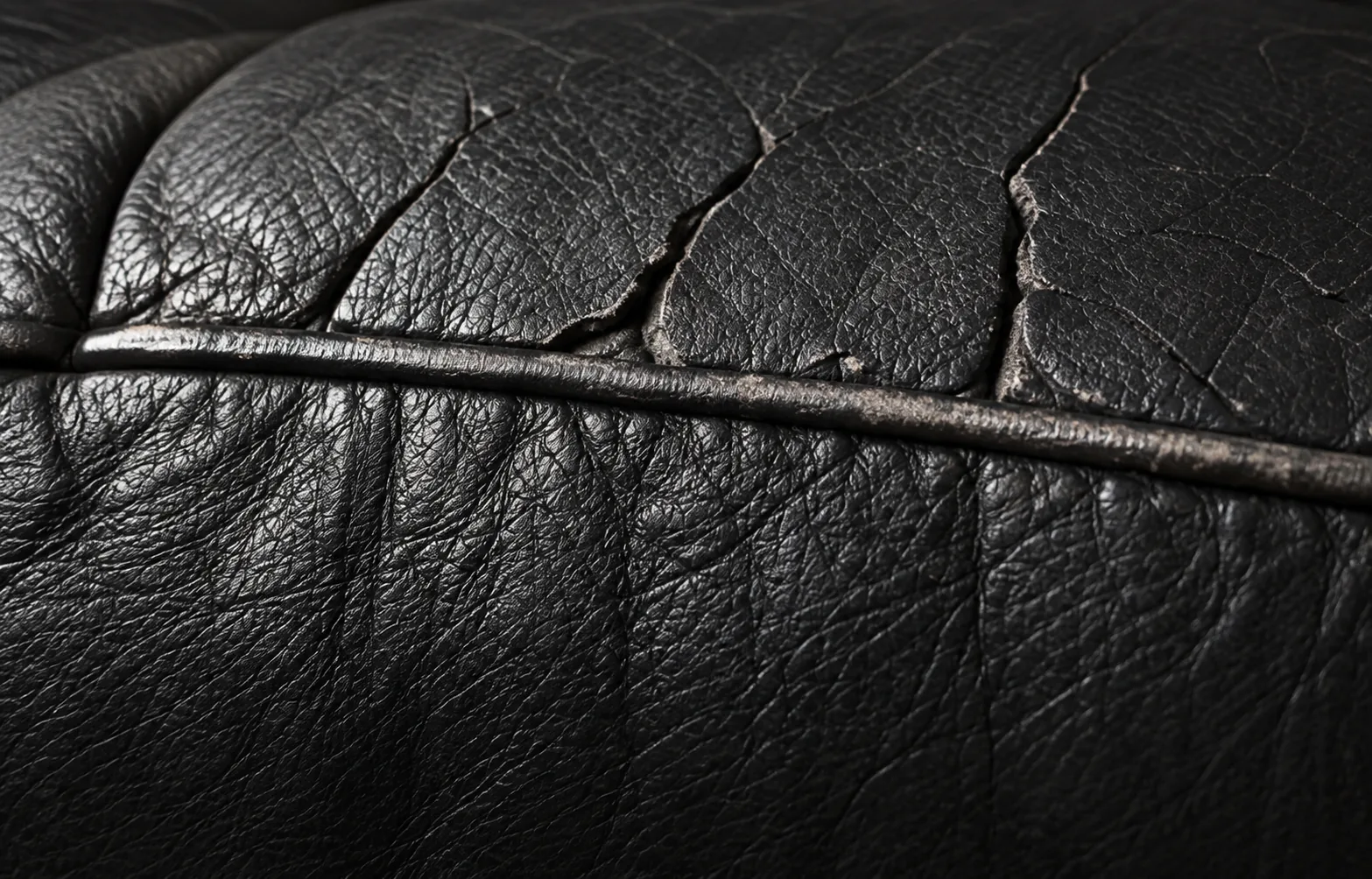 Cracks spreading along a black seam
