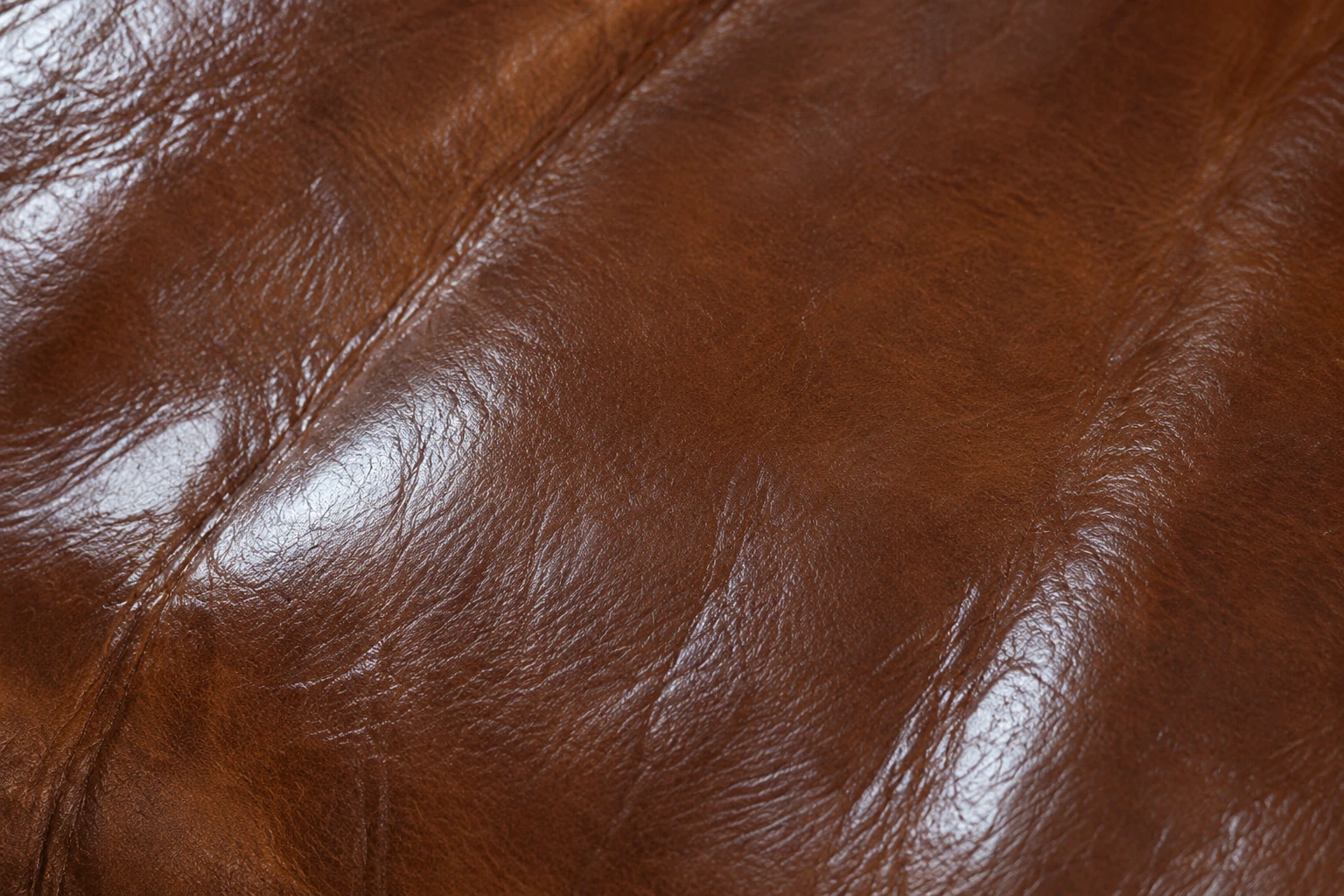 Leather with an even restored sheen